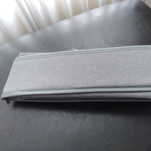 New Cozy Cloth Divider - Picture 3 of 4